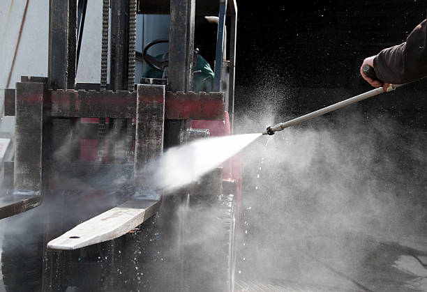 Playground Equipment Cleaning in Nelsonville, OH